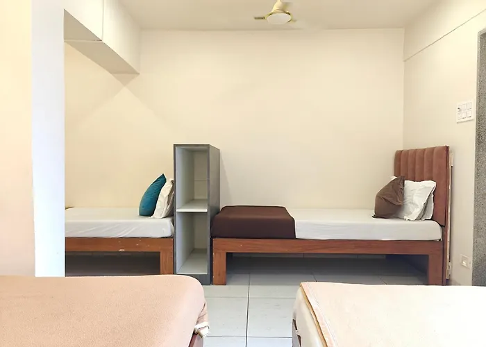Central Inn, Kolhapur