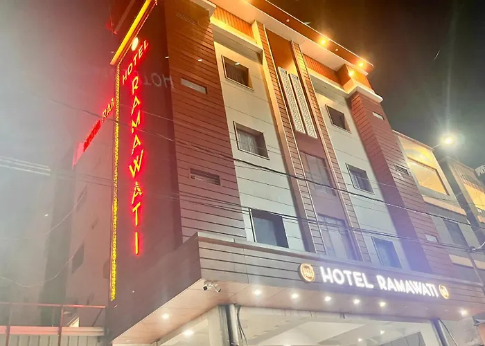 Sitara Premium The Ramawati, Walking Distance From Ganga Ghat
