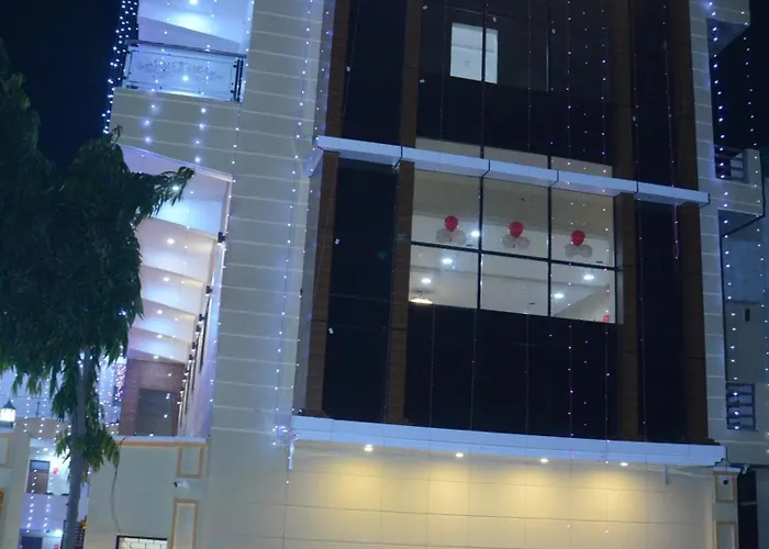 Hotel Subhadra