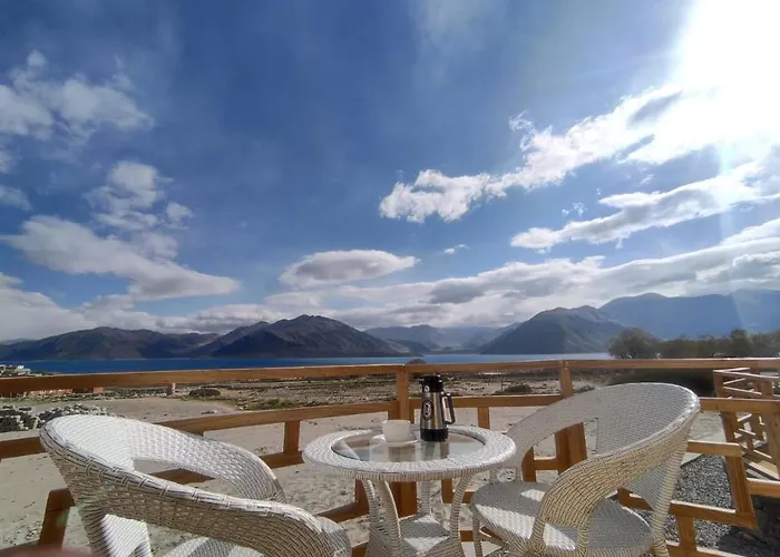 Sama Pangong