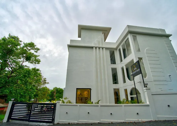 Goa Courtyard By The Porto Arpora