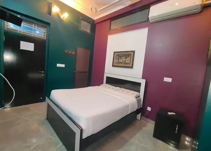 Aravalli Mount View Hotel And Restaurant