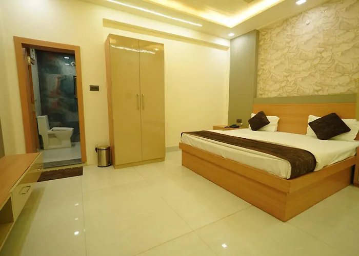 Hotel Vatika Royal