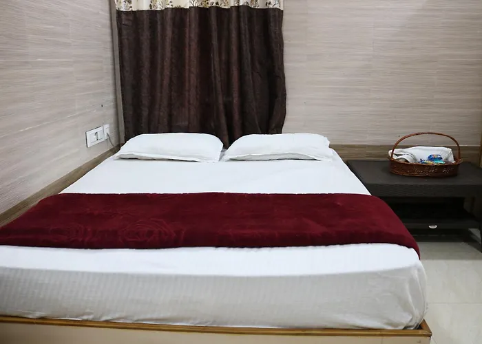 Hotel Vallabha Residency