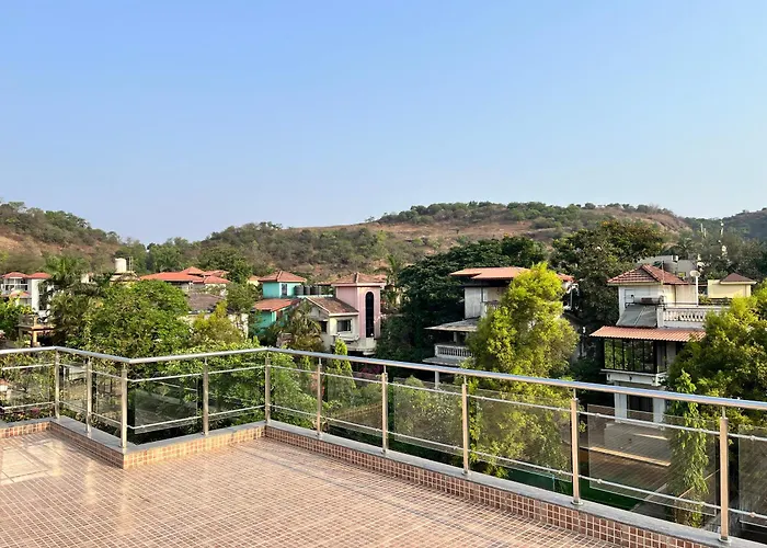 Royal Villa 1 - Luxurious 2Bhk Villa With Huge Pvt Swimming Pool Lonavala