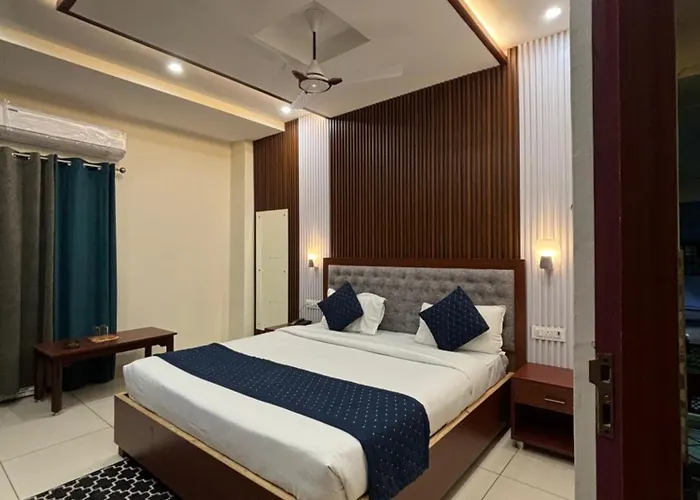 Hotel Dev Vani