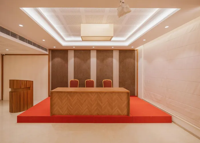 Loft Business Hotel