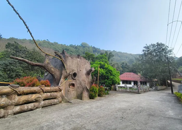 Forest And River Edge Resort