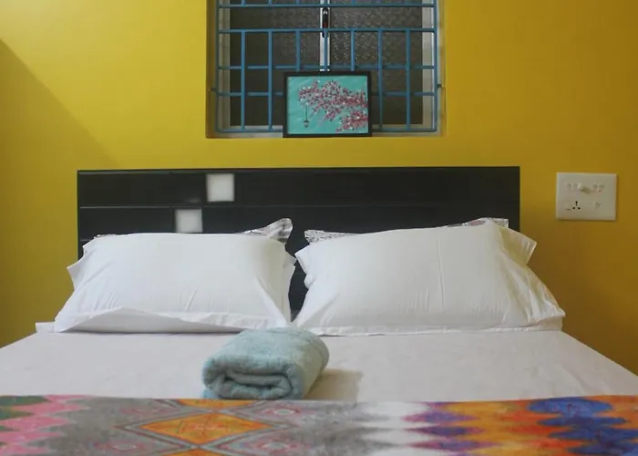Studio Apartment With Private Entrance, Behind Dlf And Near L&T, Rmz It Park And Close To Srmc & Miot Hospital