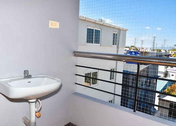 Coral Shelters Service Apartments Iyer Bungalow