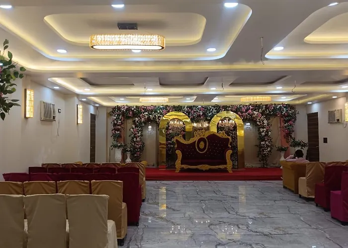 Hotel Shree Radhe & Banquet