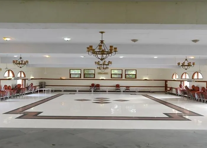 Koel Tourist Resort