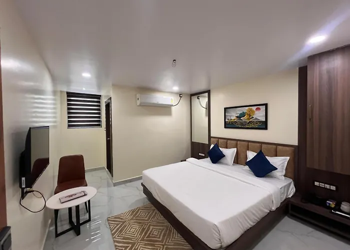 Hotel Soumya Sarovar