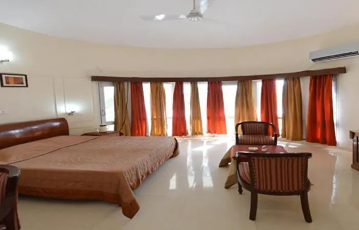 Saras Tourist Resort