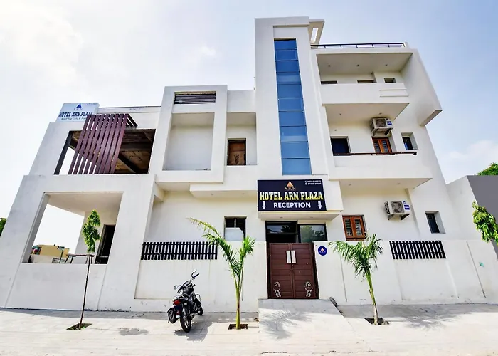 Hotel O Arn Plaza Jaipur