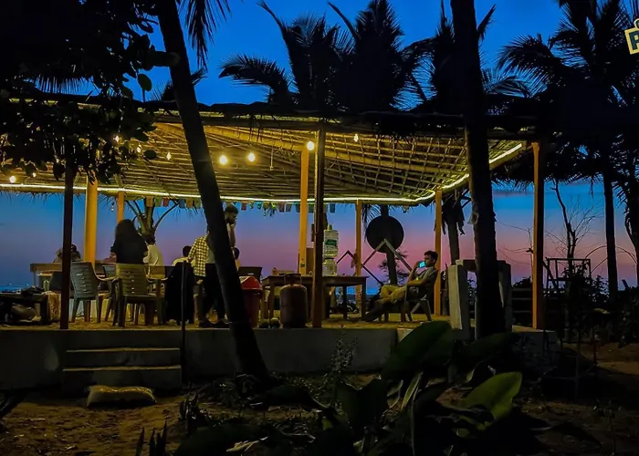 Revibe Beach Hostel Gokarna