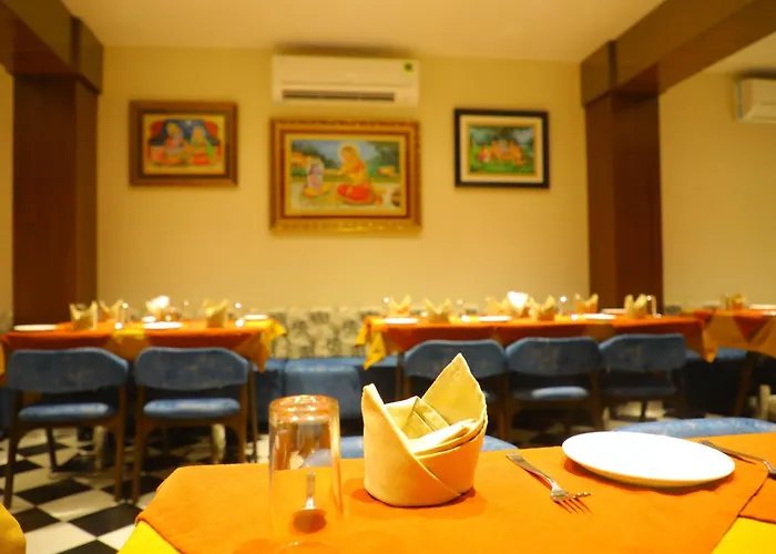 The Sky Imperial Hotel Sugam - 10 Meters From Shrinathji Temple