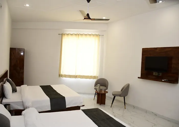 Hotel Morvi Nandan