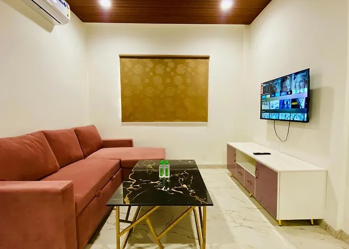 Stay10 Parallel Apartment Hotel