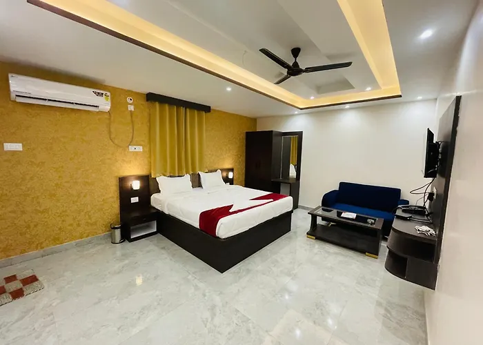 Hotel D B Palace