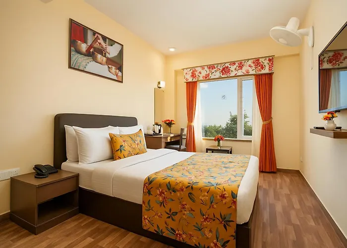 Summit Namnang Courtyard & Spa 5 Mins Walk To Mg Marg