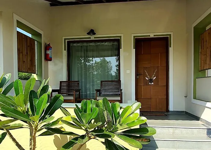 Blackbuck Safari Lodge Velavadar