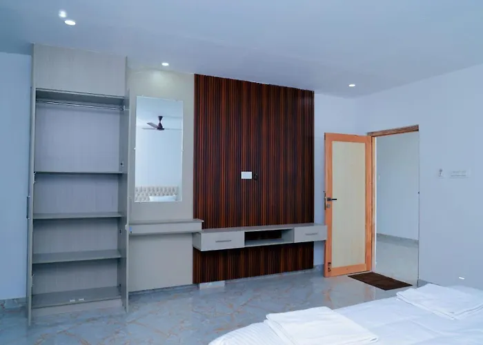 Grand Sangeetham Inn