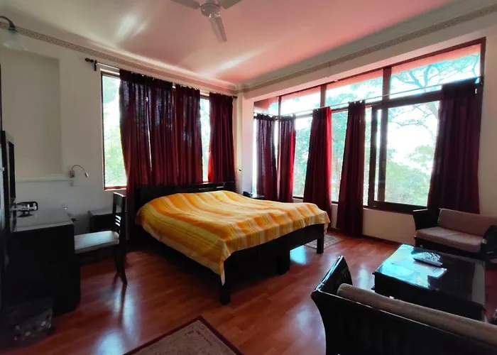 Clouds End Villa, A Heritage Home Stay, 10 Mins From Mcleodganj