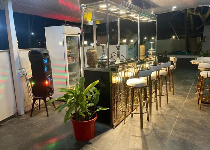 Perfectstayz Premium Goa Continental Baga