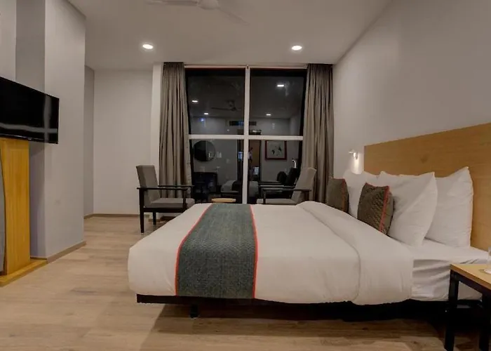 Hotel Eureka Grand