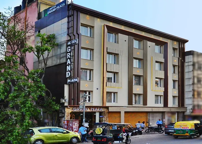 Hotel Grand Plaza - Near New Delhi Railway Station And Connaught Place - By M S Hospitality