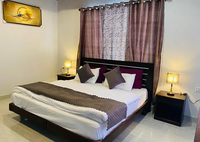 Hotel Rajshree Palace