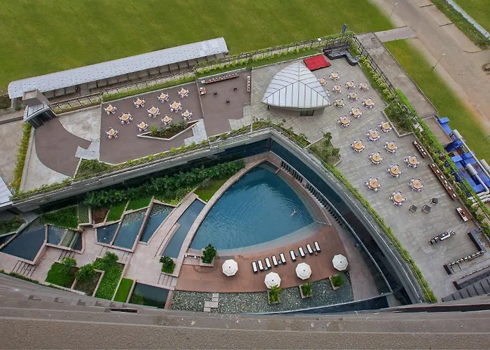 Novotel Kolkata Hotel And Residences