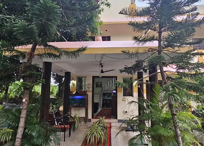 Kuttralam Resorts