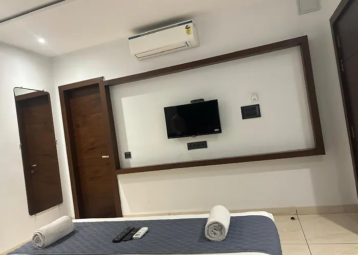 Hotel Rajdev Inn