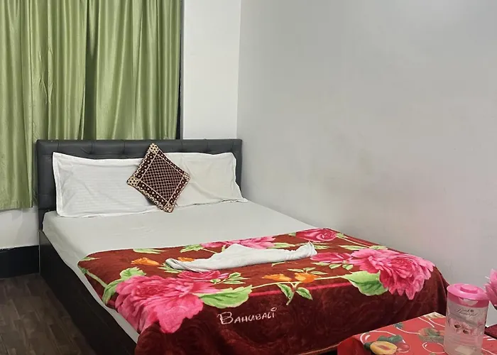 The Oasis Holiday Home & Restaurant