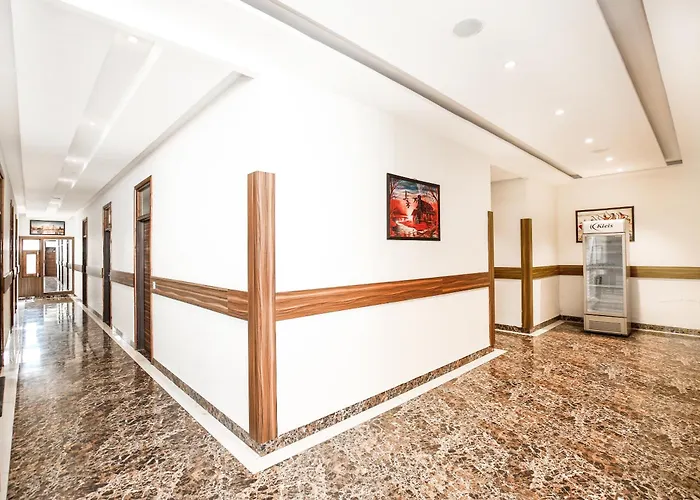 Hotel Woodcrest By Sidham Group !! Comfortable And Peaceful Stay !! Top Rated !! Preferred Hotel Chain