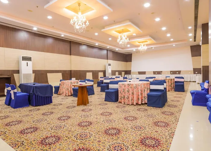 Hyphen Premier-Business Hotel