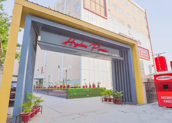 Hyphen Premier-Business Hotel Meerut