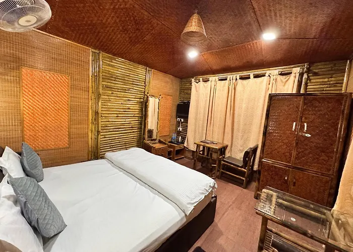 Tourist pure veg Hotel And Restaurant