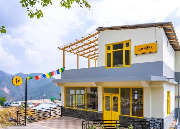 Bunker Hostels Kareri