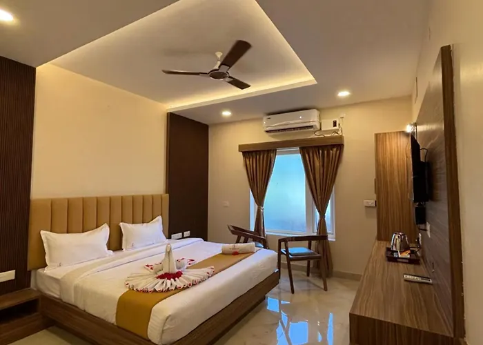 Hotel Saesha International