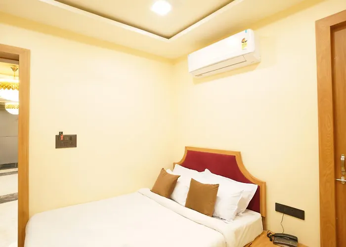 Hotel Al Aziz Palace 30 Mts From Dargah Sharif