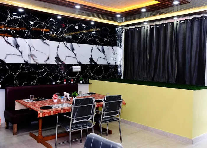 Hotel Atithi Grand, Gobarsahi