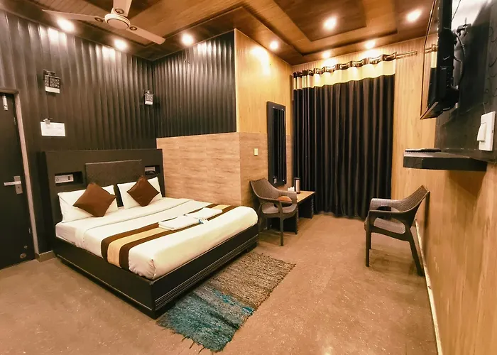 Hotel Pardesi,Har Ki Pauri Road Haridwar