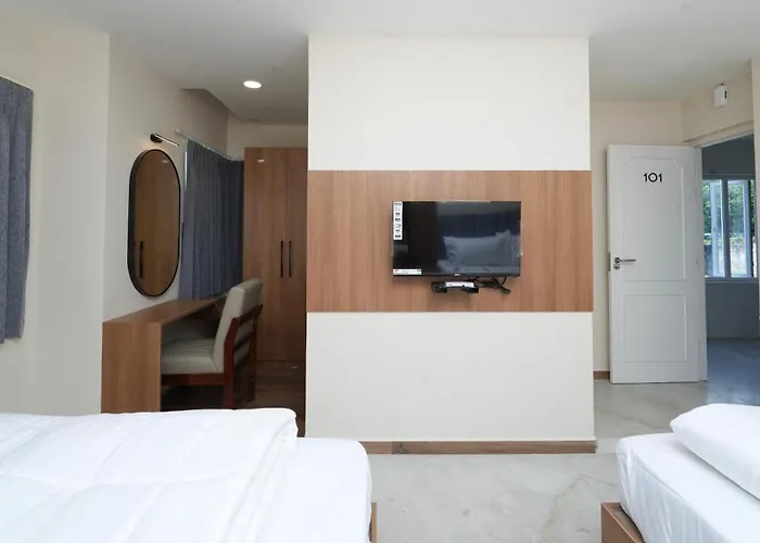 Hotel River View