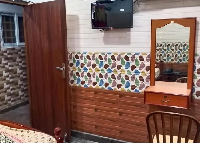 Pph Living Mahalaksmi Lodging
