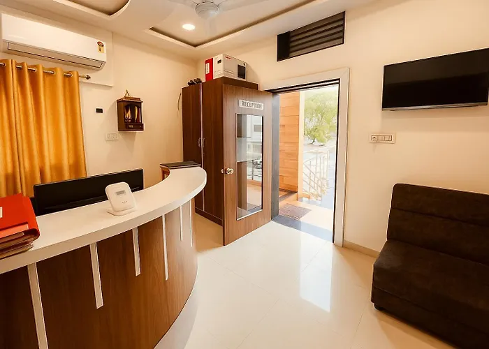 Stayguru Hari Om Residency