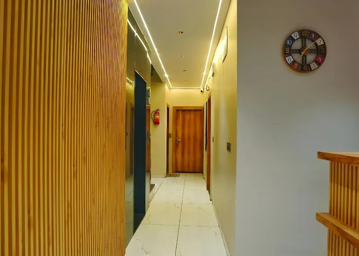 Hotel Venzaa Vijay Nagar