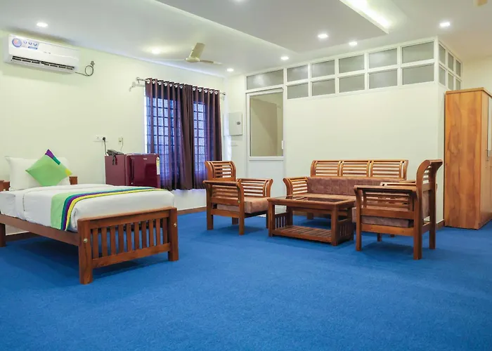 Treebo Golden Terminal Kochi Airport With Swimming Pool Hotel